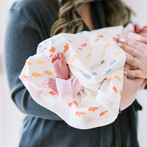 What Contractions Really Feel Like, According to Six New Moms