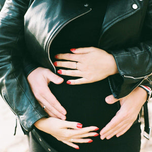 5 Maternity Photoshoot Dress Options We Love